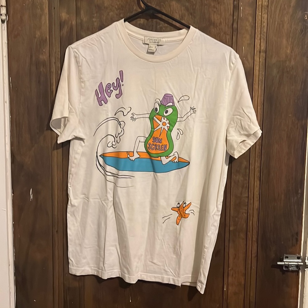 Forever 21 graphic t shirt size medium
